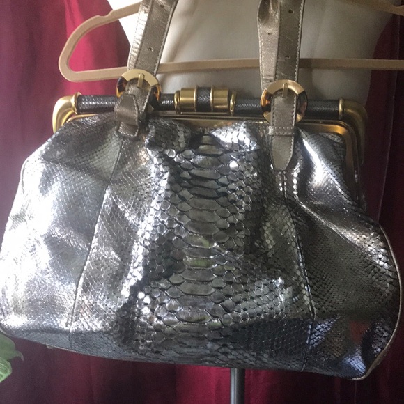 Authentic Oscar De La Renta Handbag - Picture 3 of 11